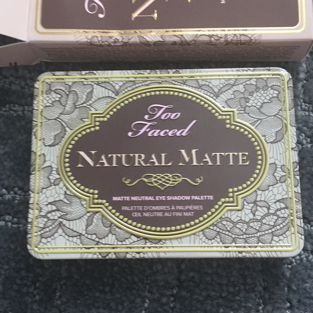NIB - Too Faced Natural Matte Eye Shadow Palette - Picture 5 of 6